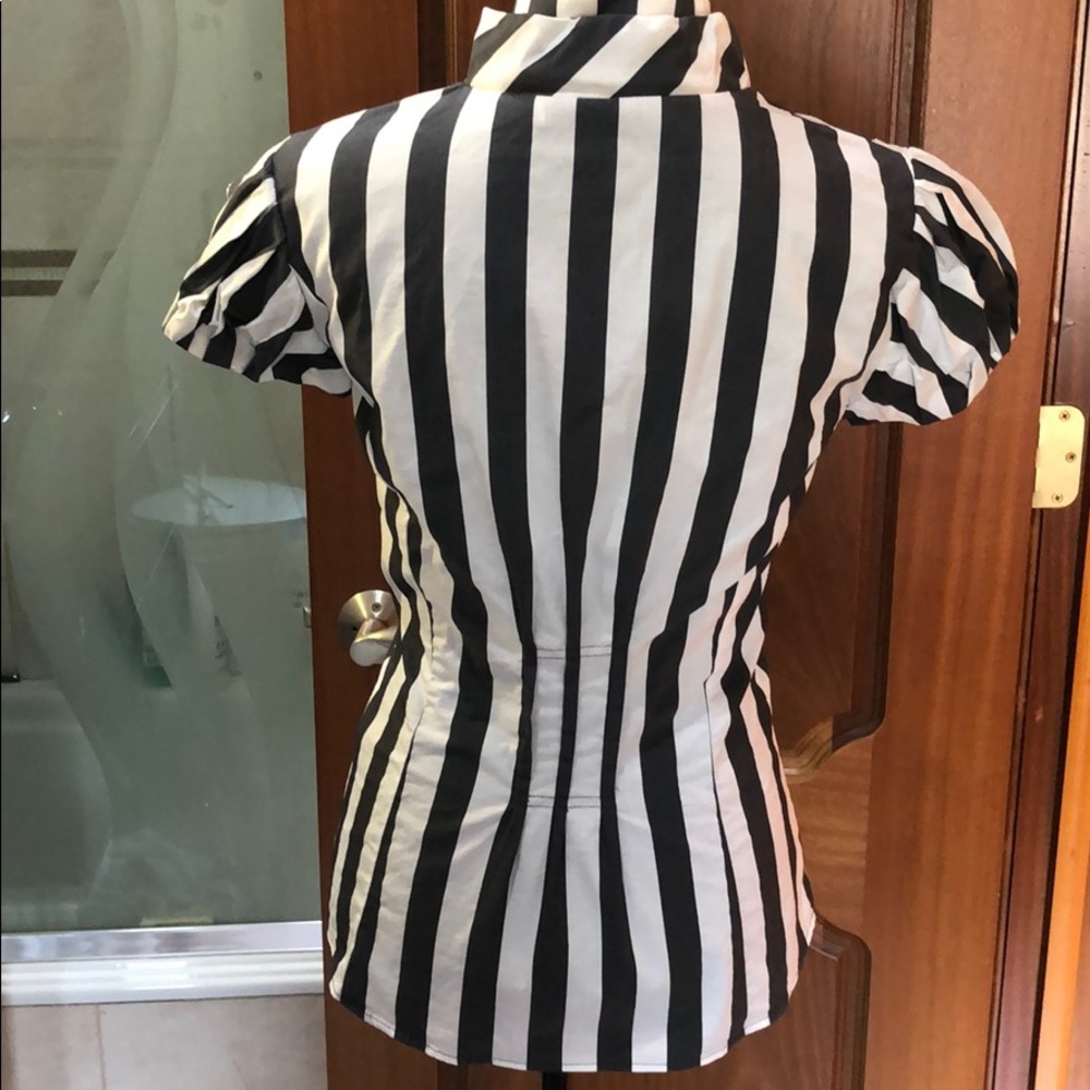 Zara Striped Shirt Size Small🌺 - Picture 3 of 4